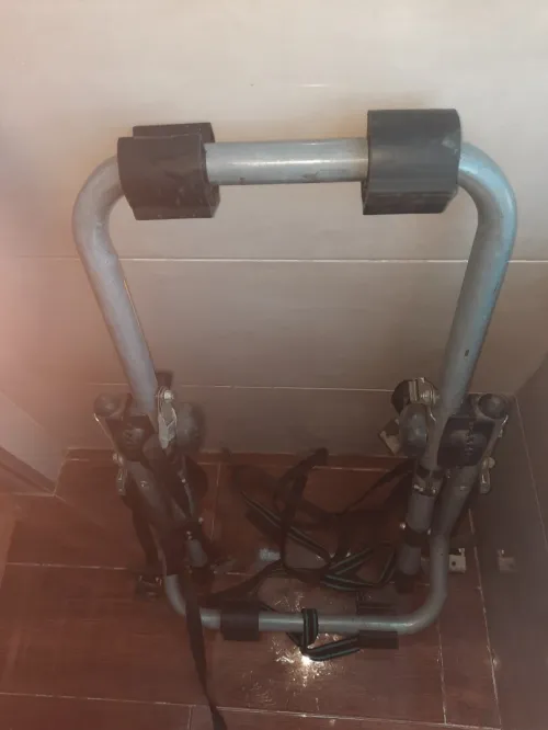 PORTE VELOS POUR VOITURE