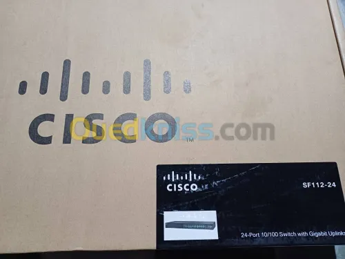 Switch Cisco Fast Ethernet 24 Ports - Non Manageable - Neuf