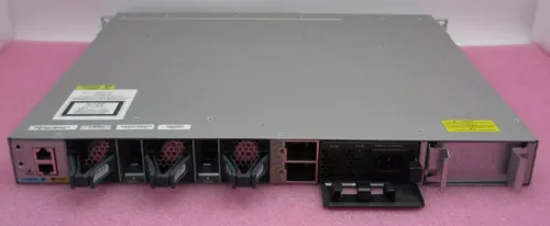 Switch Cisco Catalyst WS-C3850-24P-E | 24 Ports Gigabit PoE+ | 2x SFP+ | 2x SFP