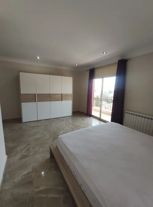 Location Appartement F4 Alger Hydra
