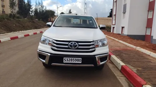 Toyota Hilux 2*4 2025 