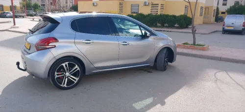 Peugeot 208 2019 Allure Facelift