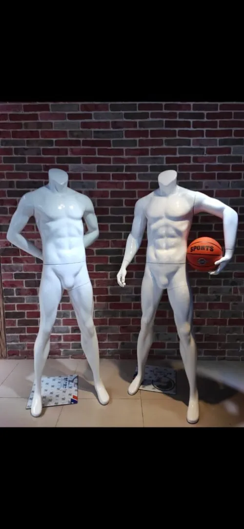 Mannequins homme en résine avec tête 