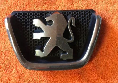 pneu et logo 206
