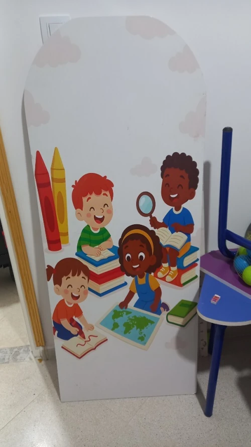 Chaises et tables pour les écoles