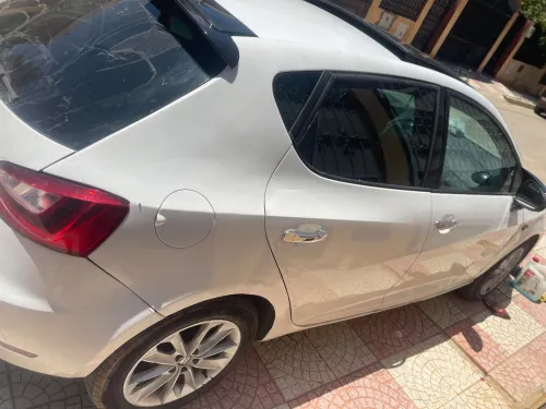 Seat Ibiza 2015 Fully +Toit ouvrant