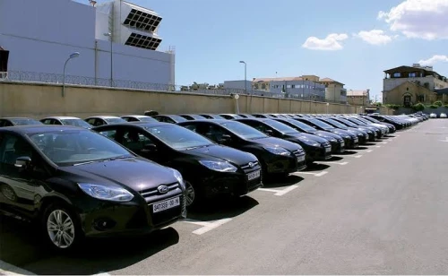 Location voiture entreprise  longue durée  avec chauffeur  sans chauffeur véhicules utilitaires