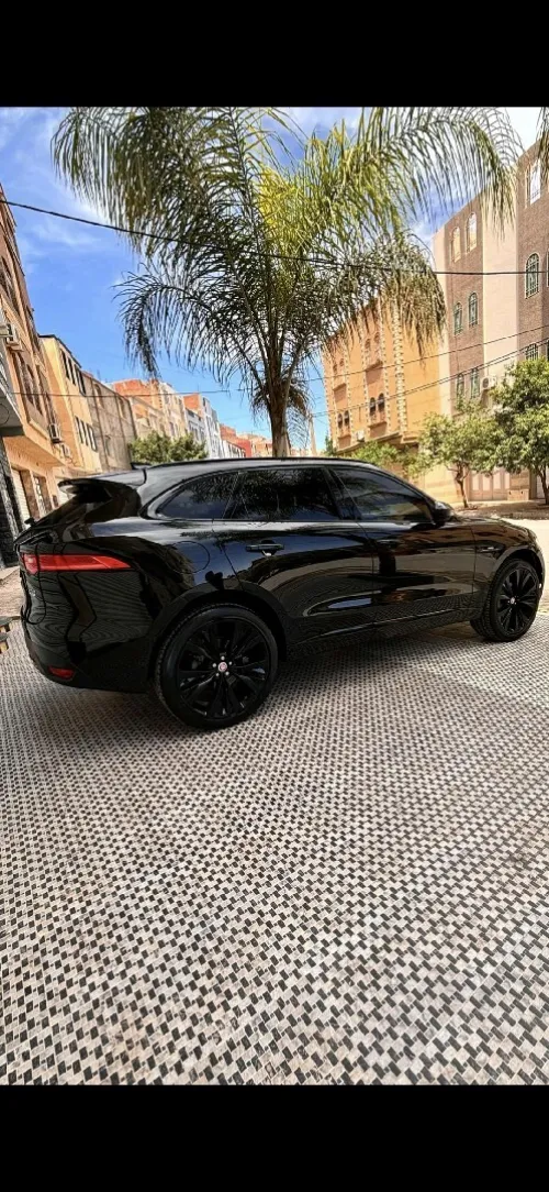Jaguar F pace 2017 R sport