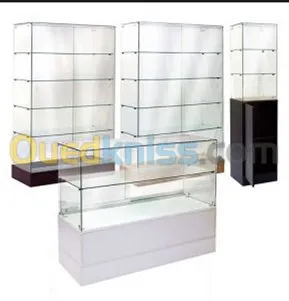 Façade et vitrine en verre