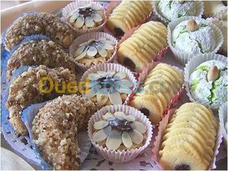 صناعة الحلويات والعجائن التقليدية