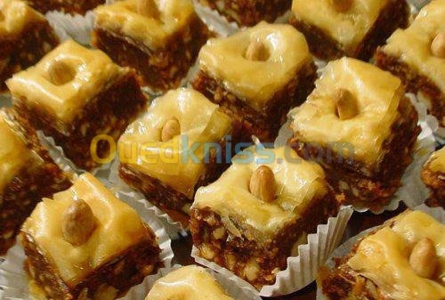 صناعة الحلويات والعجائن التقليدية