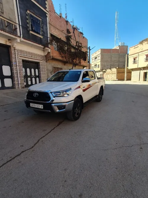 Toyota Hilux 2023 Rifo