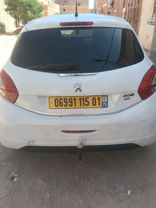 Peugeot 208 2015 208