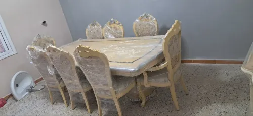 Table royale avec buffet
