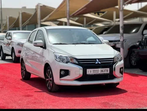 Mitsubishi Mirage 2023 La tout options