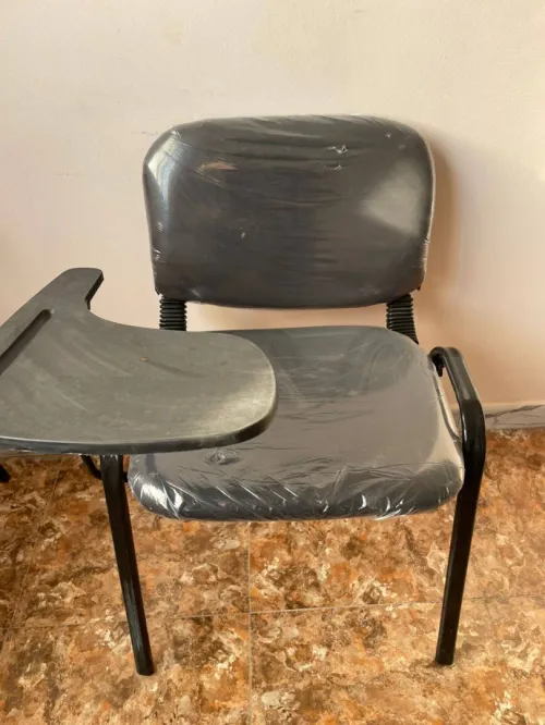 chaises de conférences/ école ou centre de formation