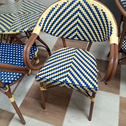 Chaise parisien 