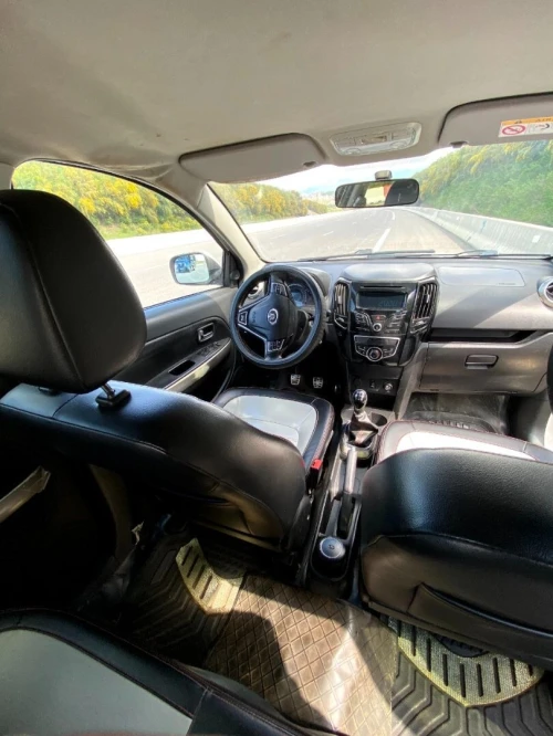 M4 GREATWALL M4 2015 Nivaux