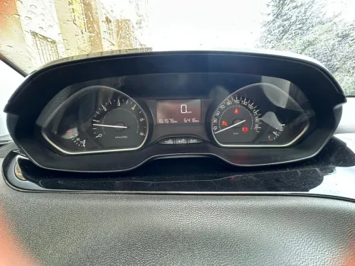Peugeot 208 2016 Allure Facelift