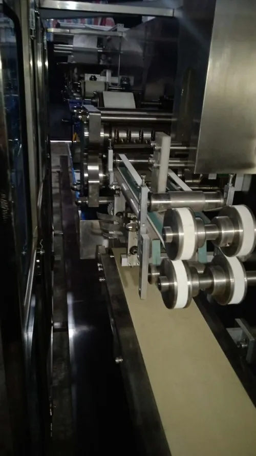 Ligne de Production de Lingettes Humides Haute Performance (10 Servomoteurs)