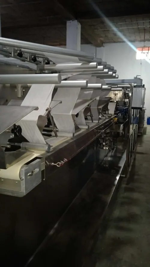 Ligne de Production de Lingettes Humides Haute Performance (10 Servomoteurs)