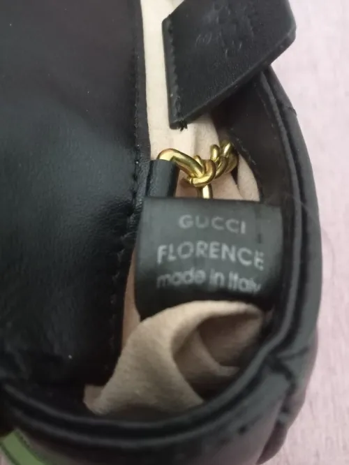 Mini pochette Gucci authentique 