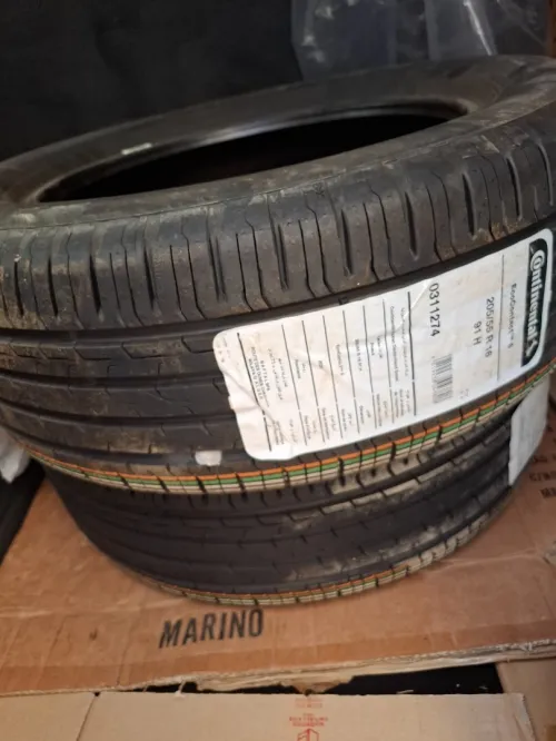 Pneu continental 205/55 R16