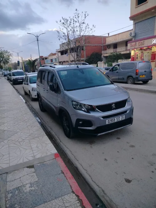 Peugeot Rifter 2023 Allure