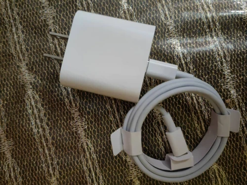شاحن ايفون 20w وسامسونغ 25w