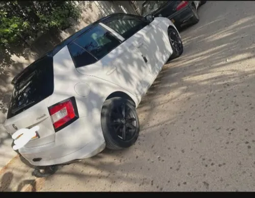 Skoda Fabia 2016 Style (avec toit panoramique)