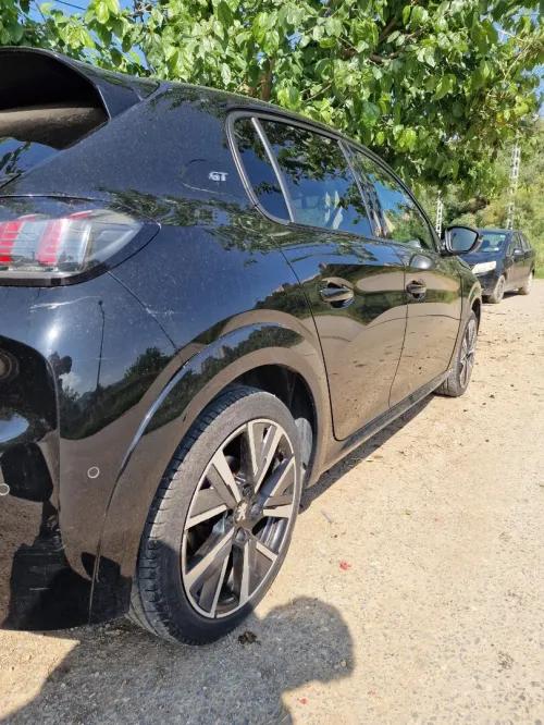 Peugeot 208 2022 GT