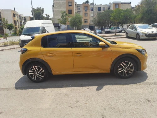 Peugeot 208 2022 Allure Pack