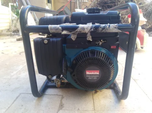 generator makita g2400k