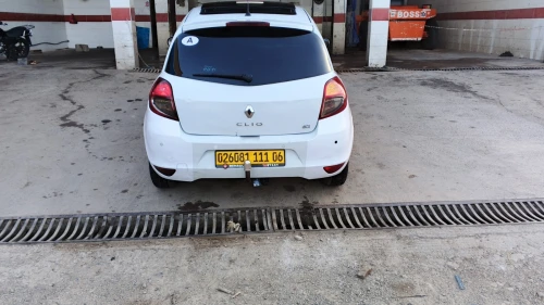 Renault Clio 3 2011 Night and Day