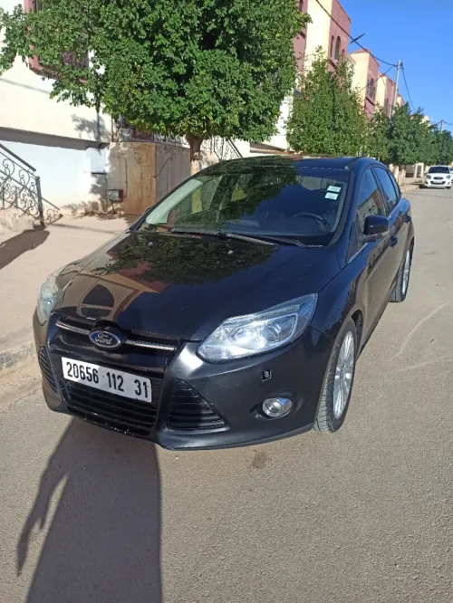 Ford Focus 5 portes 2012 Titanium
