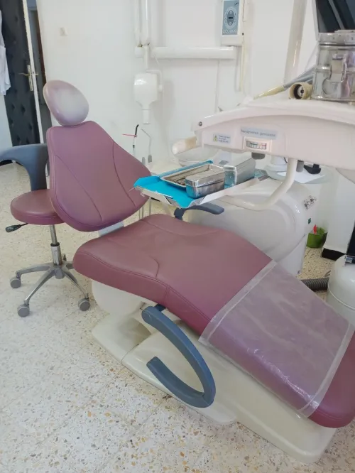 Fauteuil dentaire en bon état 