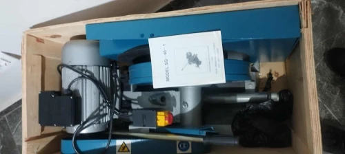 Trançoneuse à table 