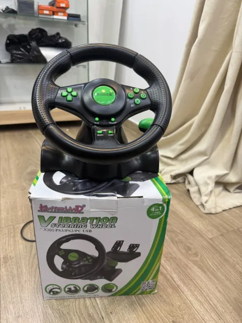 Volant xbox360 / ps3 / ps2 / pc