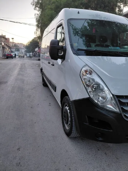 Renault Master 2012