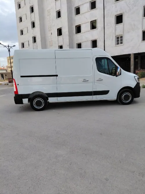 Renault Master 2021