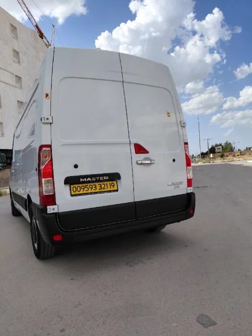 Renault Master 2021