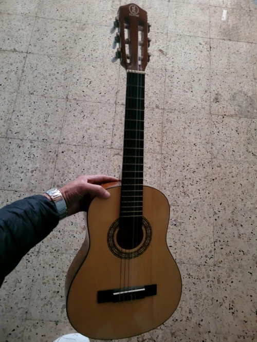 guitar enfant