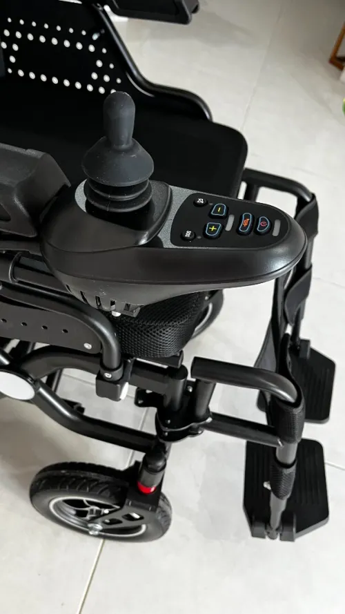 FAUTEUIL ROULANT ELECTRIQUE