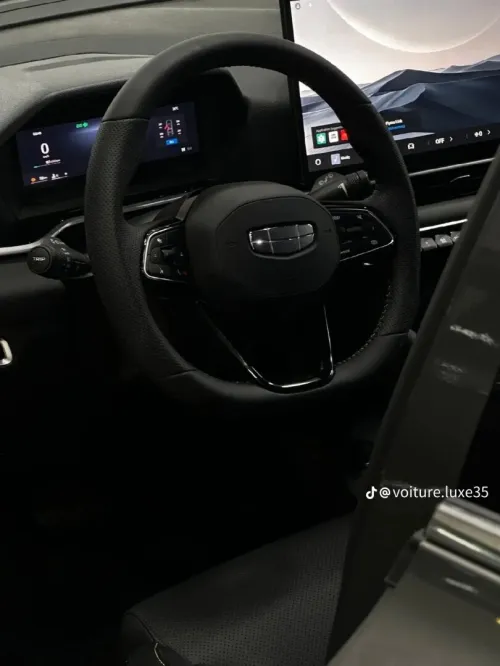 Geely Coolray 2025 Foull options