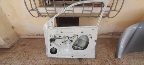 Porte fabia 2016 + capot doblo 2024 + moteur 1.6 mpi  2016 khassah sopapa D'origine vg 