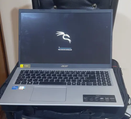 Micro portable acer aspire5 avec carte graphic iris xe 8gb