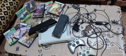 Xbox360 + Kinact +des CD+des manette