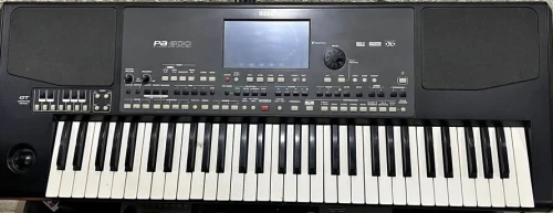 KORG PA 600 QT