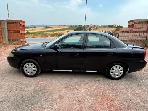 Daewoo Nubira 1998 