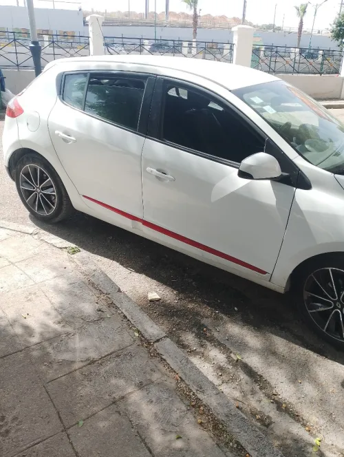 Renault Megane 3 2013 Play